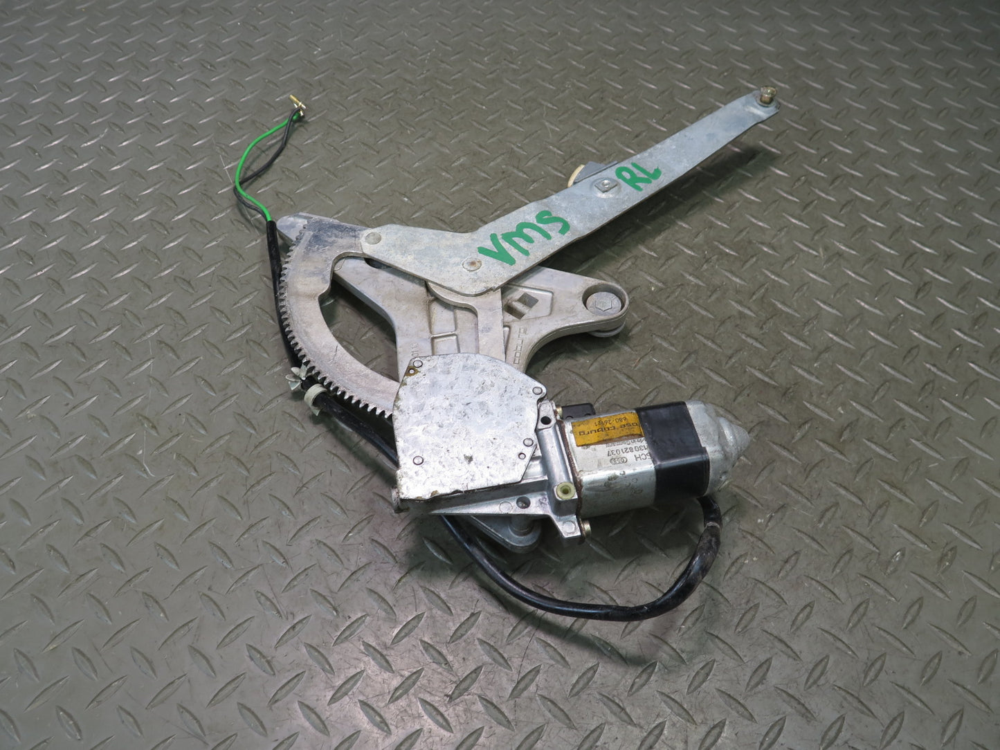 86-91 Mercedes W126 560SEL Sedan Rear Left Door Window Regulator w Motor OEM