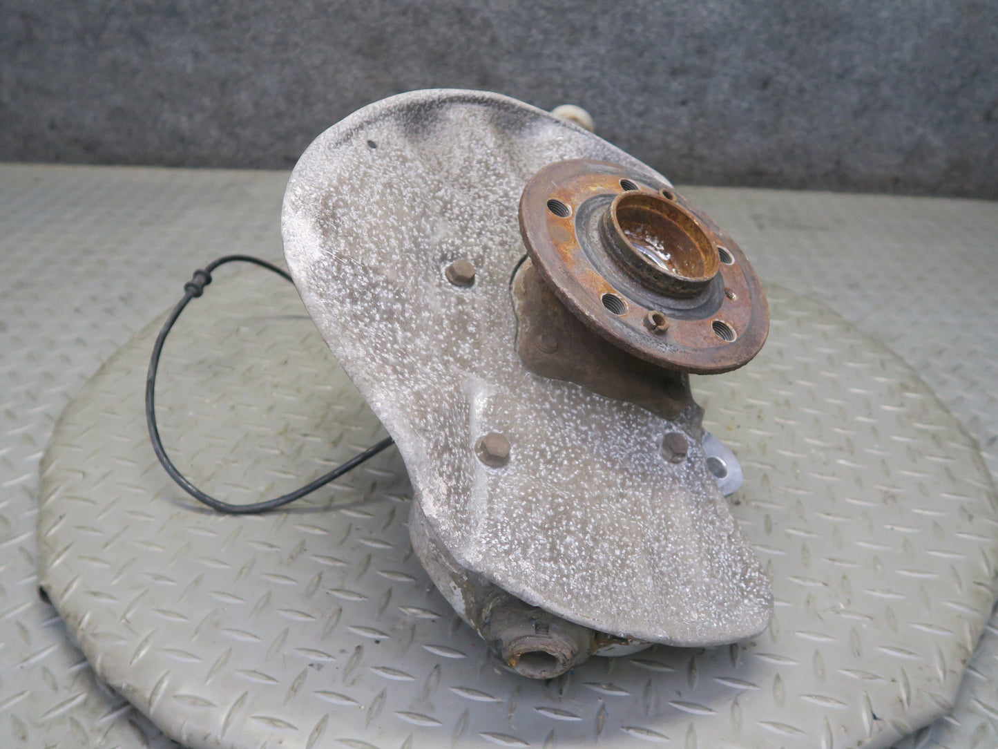 2013-2019 Mercedes X166 GLS450 Front Left Driver Side Spindle Knuckle Wheel Hub