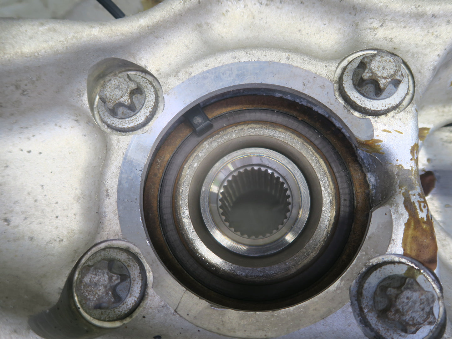 2013-2019 Mercedes X166 GLS450 Front Left Driver Side Spindle Knuckle Wheel Hub