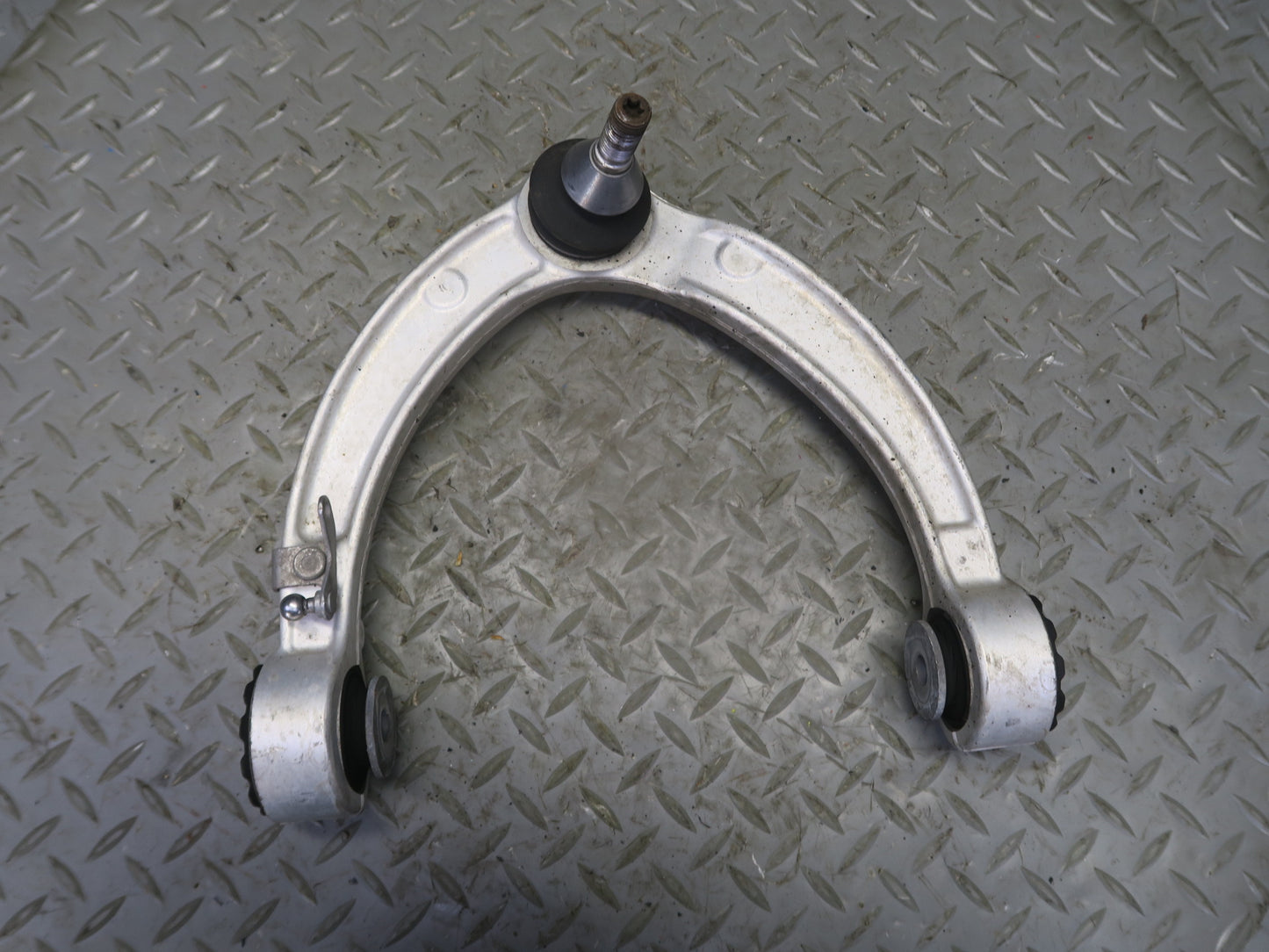 2013-2019 Mercedes X166 GLS450 Front Left Driver Side Upper Control Arm