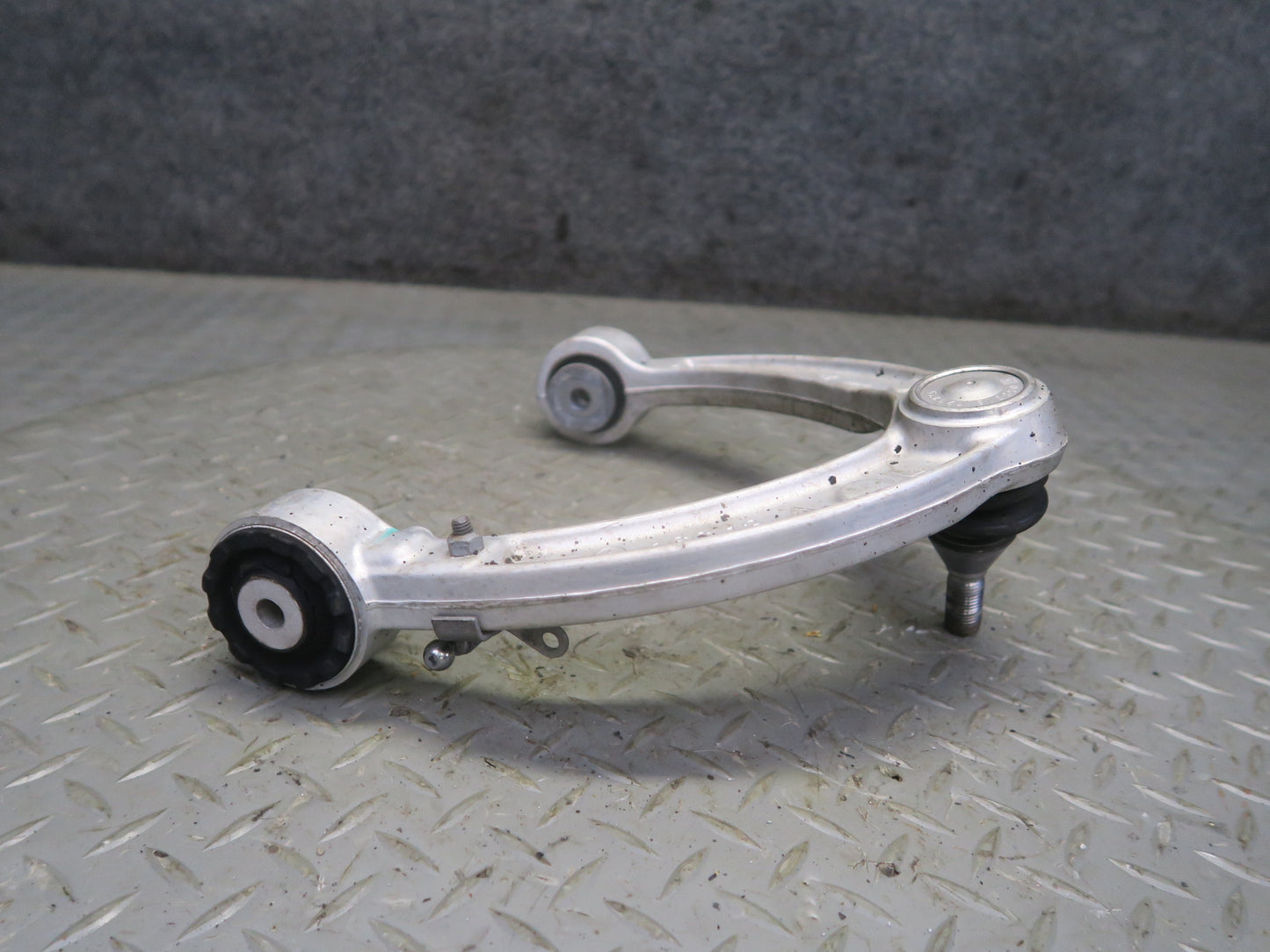 2013-2019 Mercedes X166 GLS450 Front Left Driver Side Upper Control Arm