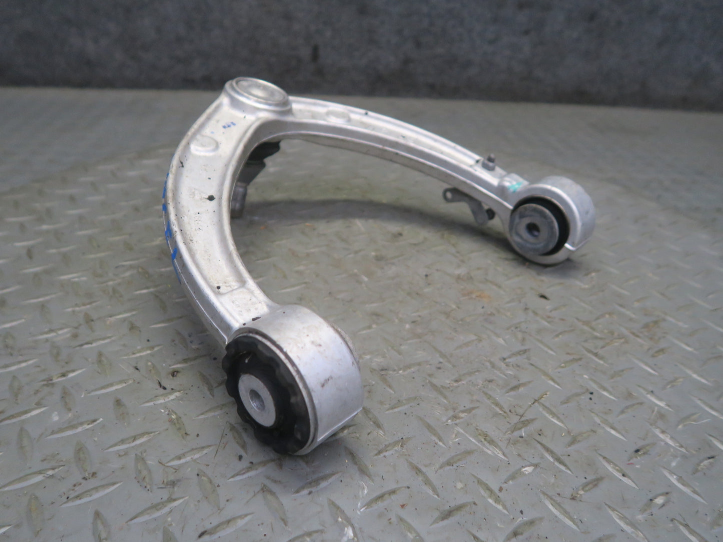 2013-2019 Mercedes X166 GLS450 Front Left Driver Side Upper Control Arm