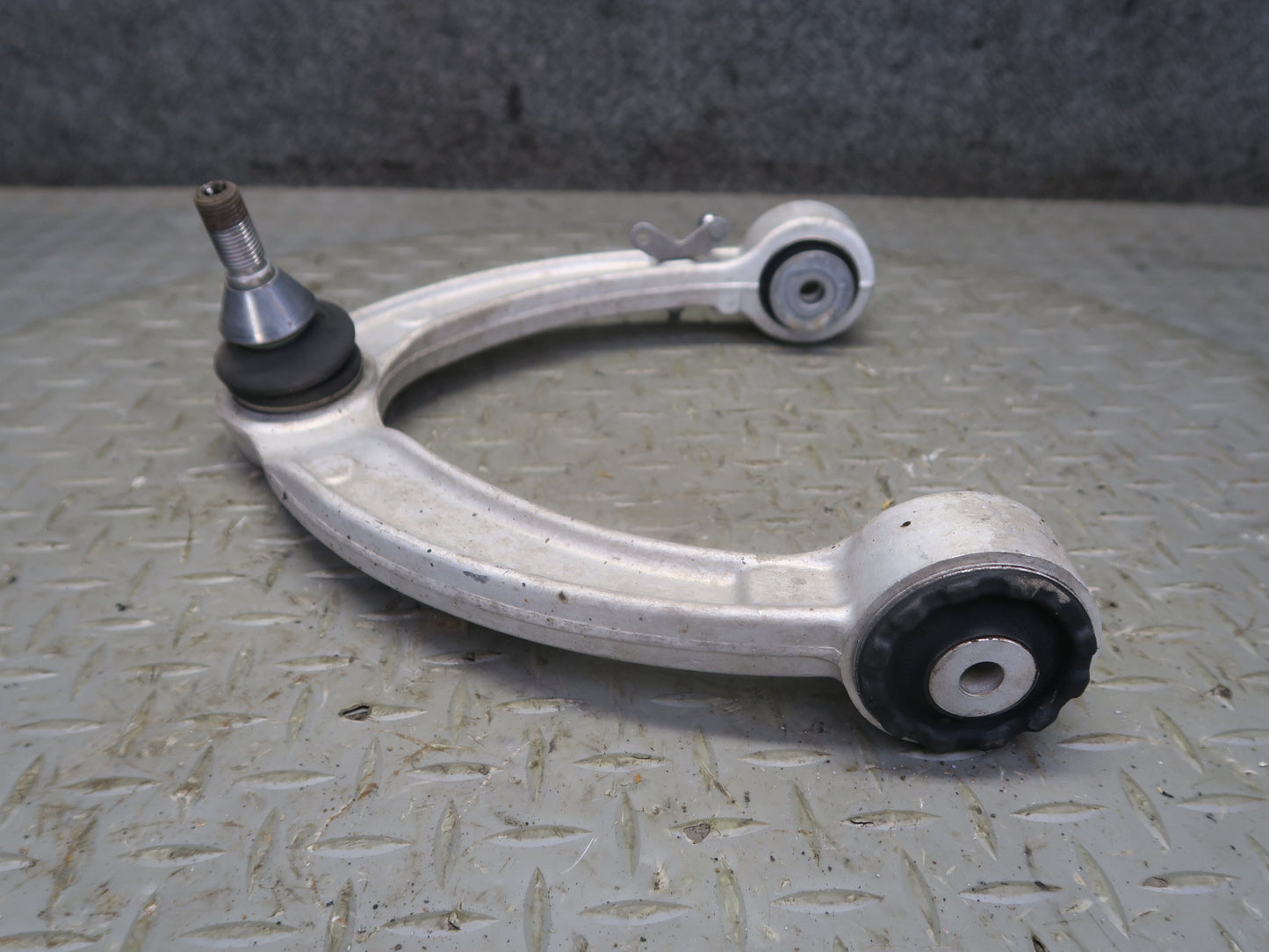 2013-2019 Mercedes X166 GLS450 Front Right Pass Side Upper Control Arm