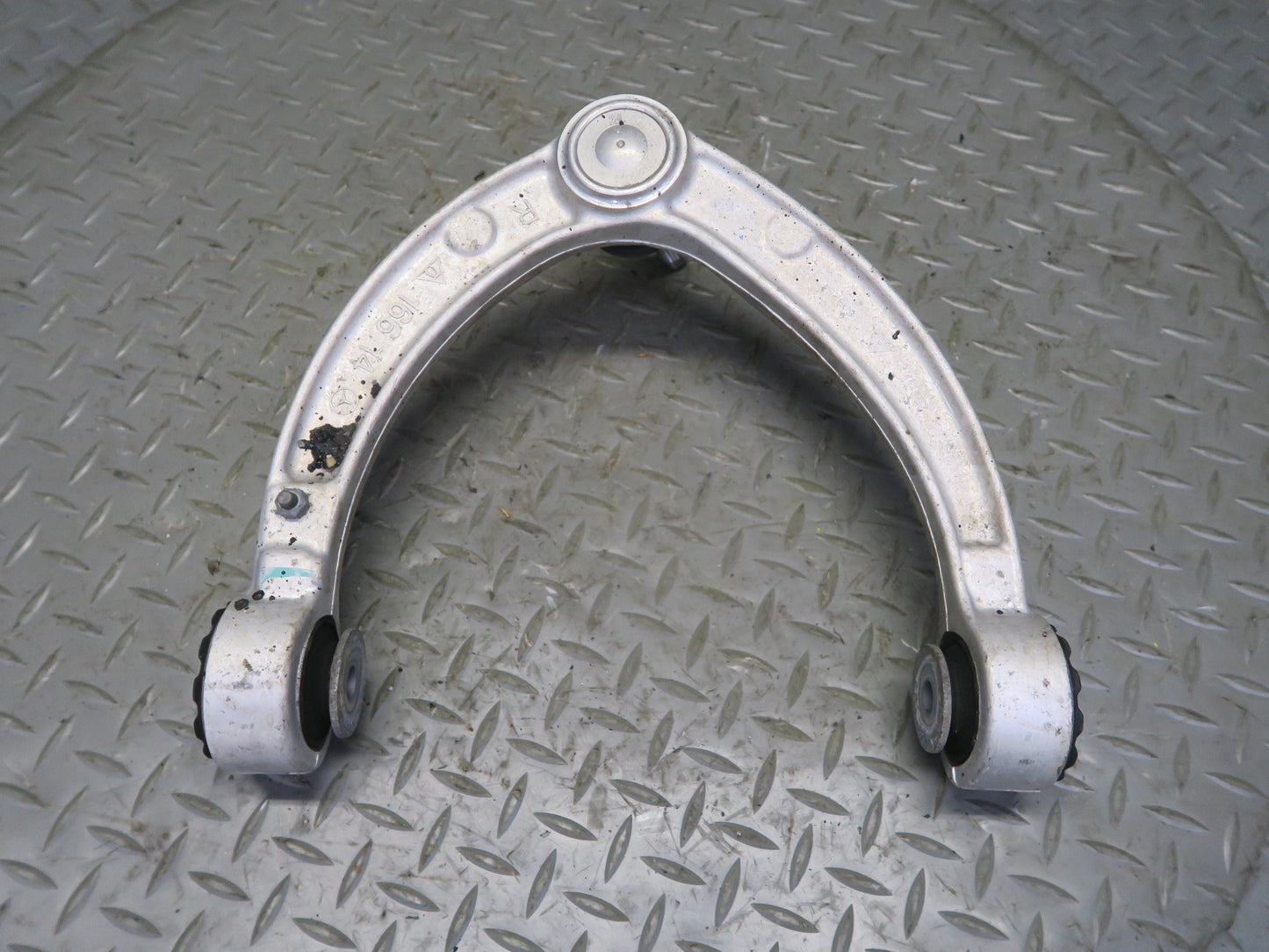 2013-2019 Mercedes X166 GLS450 Front Right Pass Side Upper Control Arm