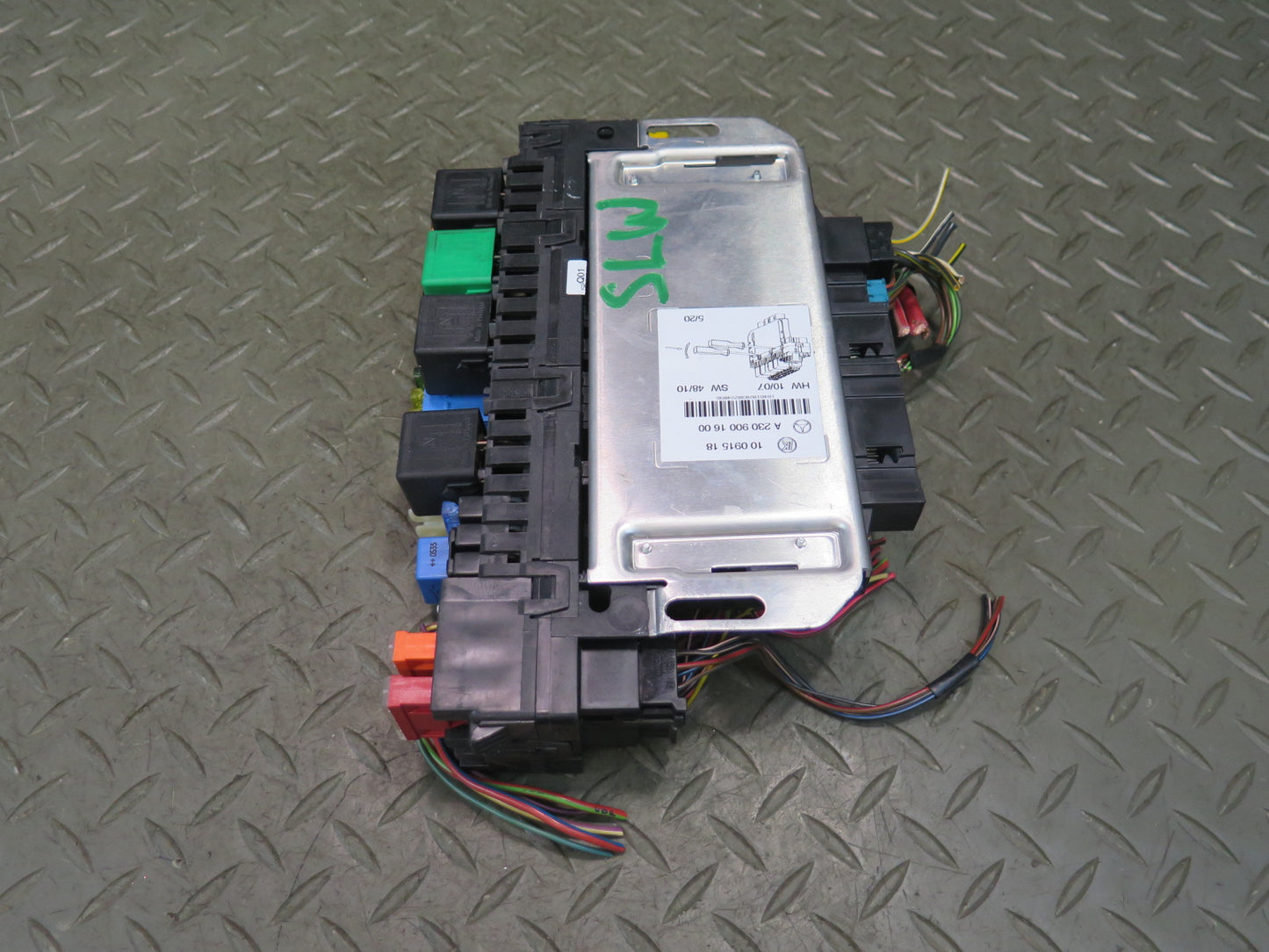 03-12 Mercedes R230 SL550 Front Right SAM Fuse Relay Box Module 2309001600 OEM