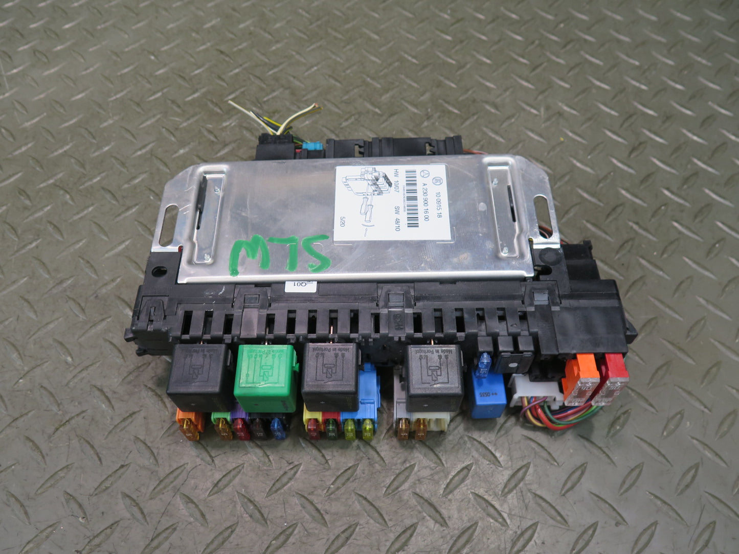 03-12 Mercedes R230 SL550 Front Right SAM Fuse Relay Box Module 2309001600 OEM