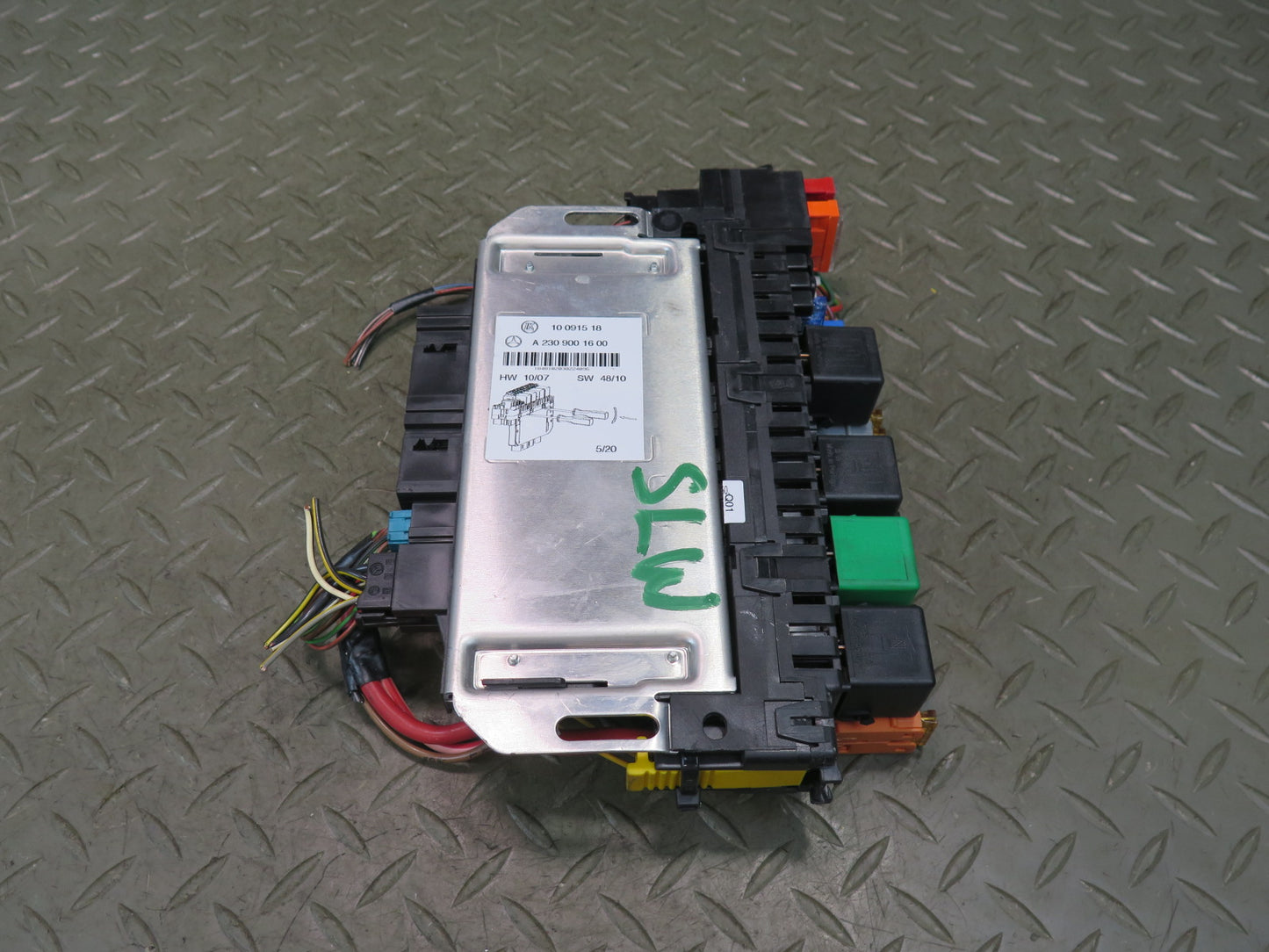 03-12 Mercedes R230 SL550 Front Right SAM Fuse Relay Box Module 2309001600 OEM