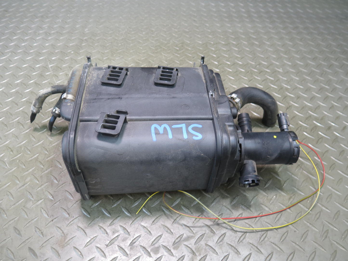 03-08 Mercedes R230 SL550 Fuel Evap Vapor Charcoal Canister 2304700359 OEM