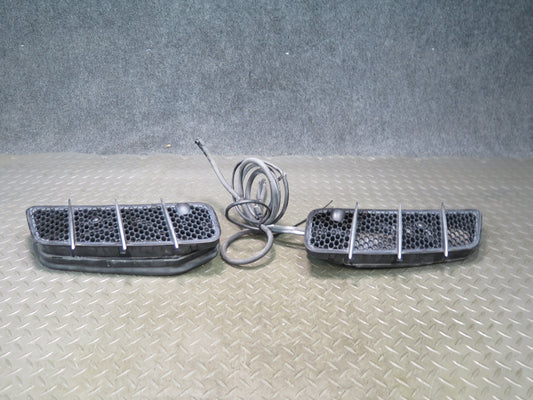 03-12 Mercedes R230 Sl-class Set of 2 Front Hood Vent Grille w Spray Jets OEM