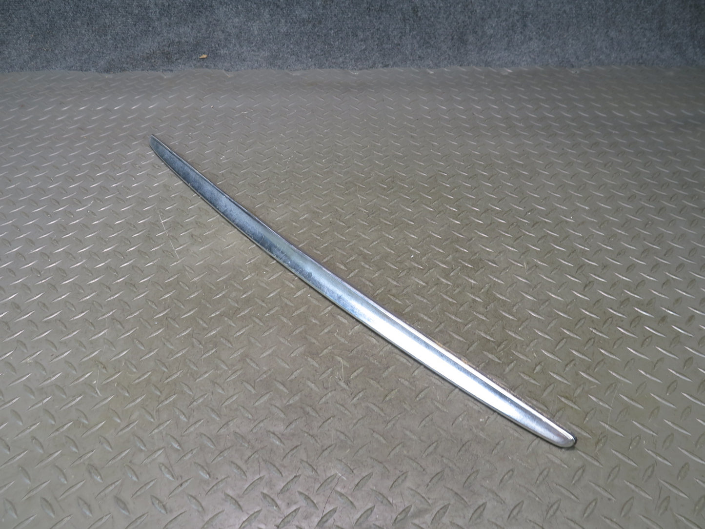 86-91 Mercedes W126 Rear Trunk Handle Chrome Trim Molding Cover 1267580196 OEM