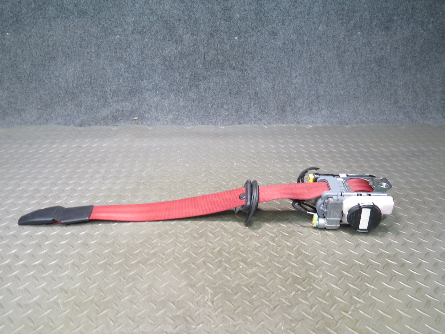 15-18 PORSCHE MACAN RONT RIGHT & LEFT SIDE SEATBELT RETRACTOR SET OEM