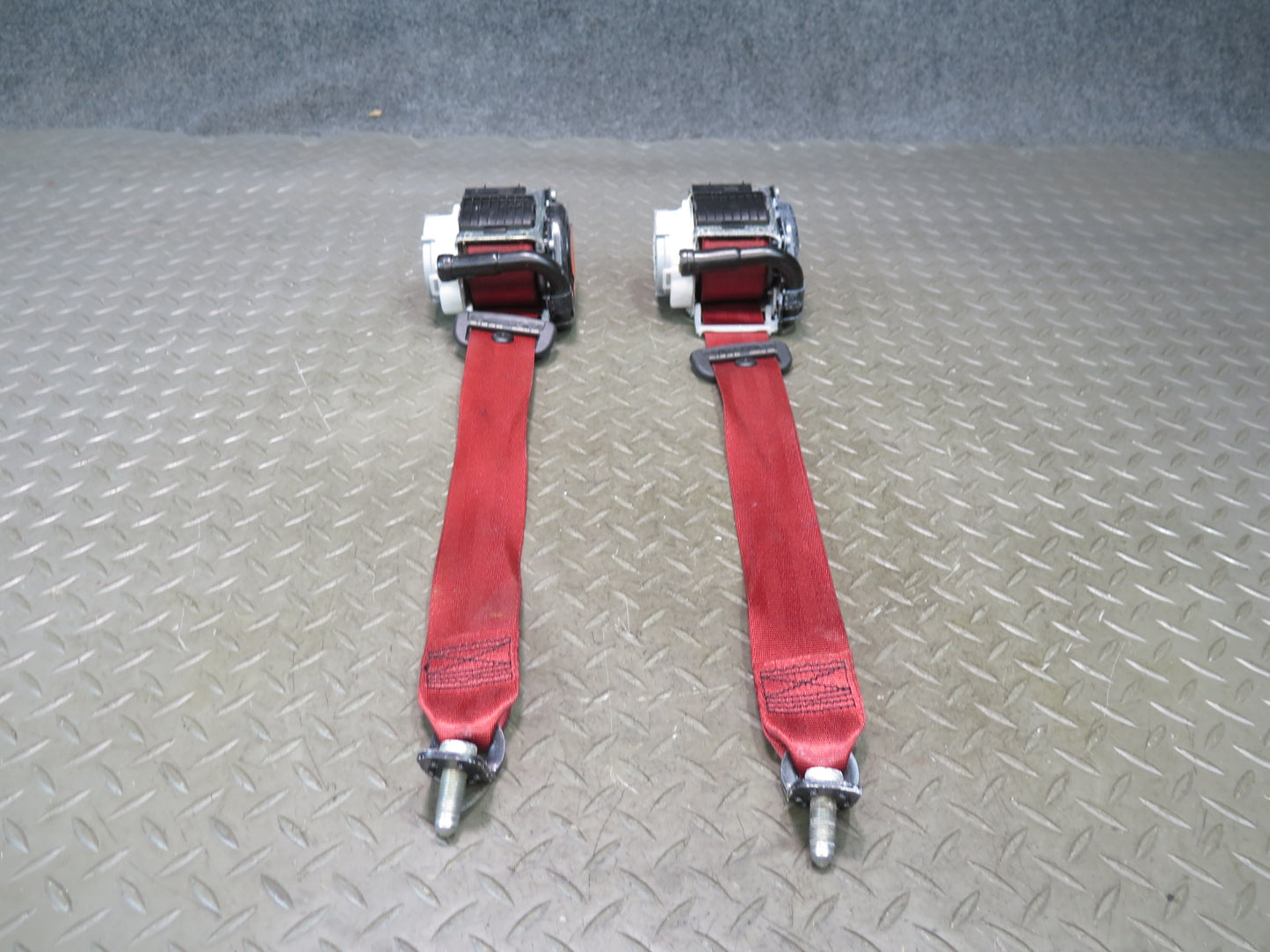 15-18 PORSCHE MACAN REAR RIGHT & LEFT SIDE SEATBELT RETRACTOR SET OEM