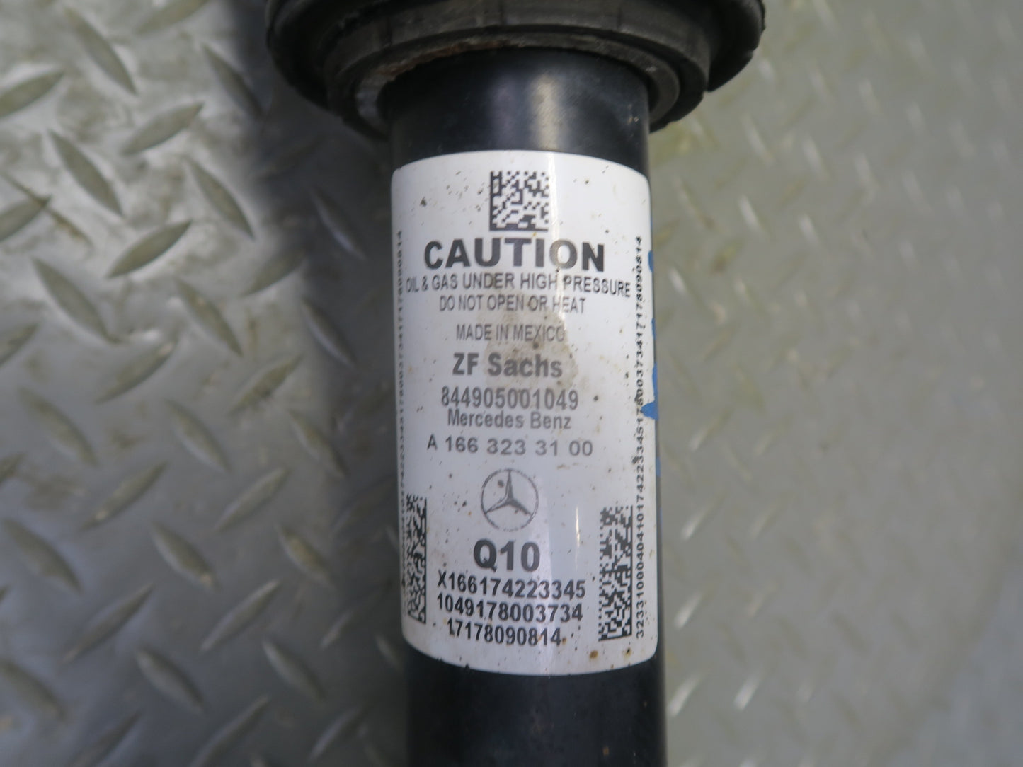 2013-2019 Mercedes X166 GLS450 Front Left Side Air Shock Strut Absorber
