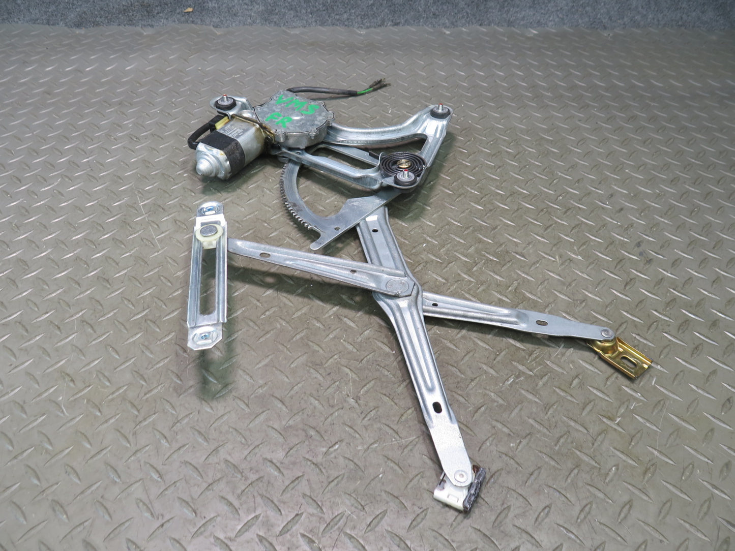 86-91 Mercedes W126 560SEL Sedan Front Right Door Window Regulator w Motor OEM