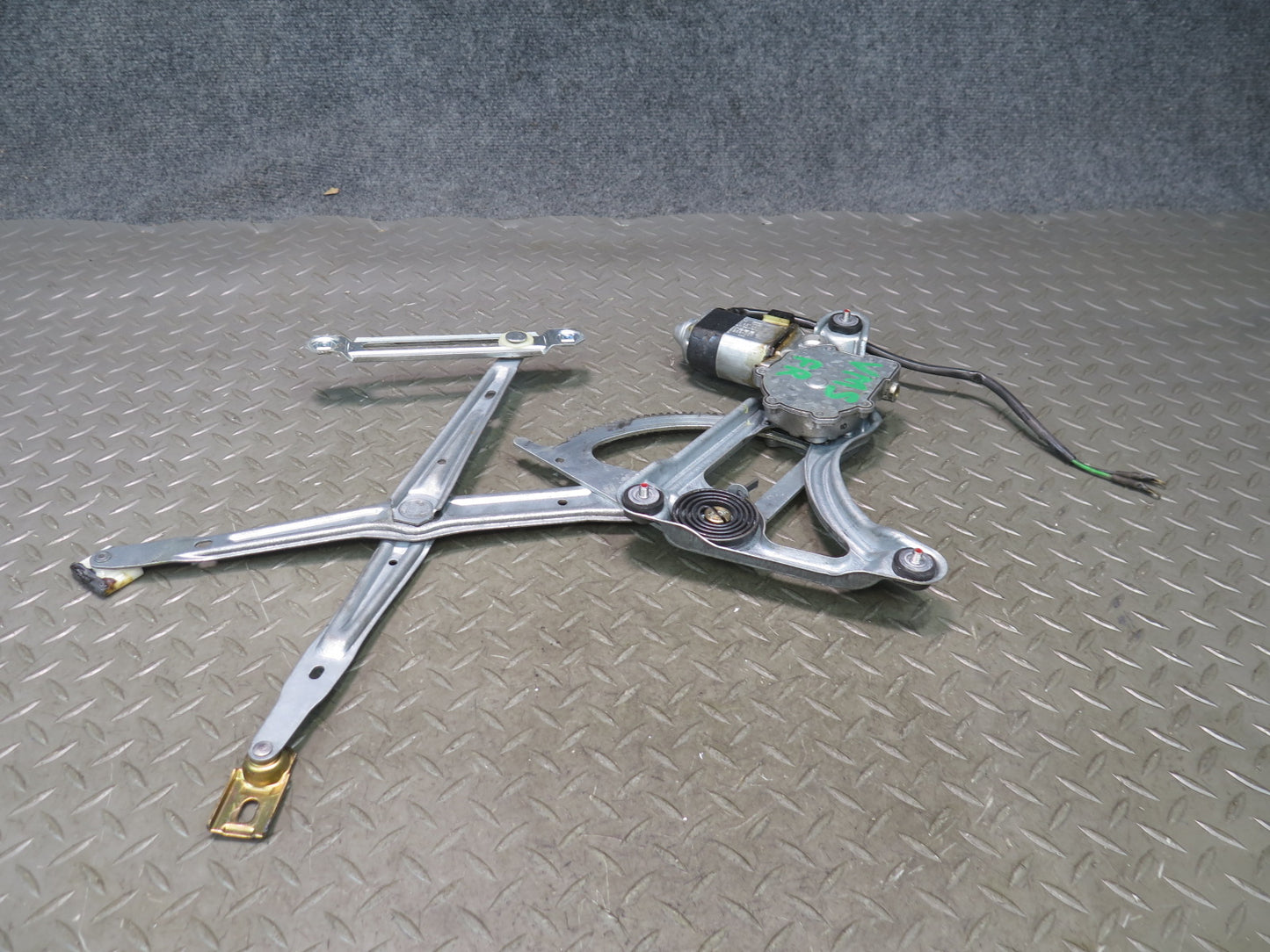 86-91 Mercedes W126 560SEL Sedan Front Right Door Window Regulator w Motor OEM