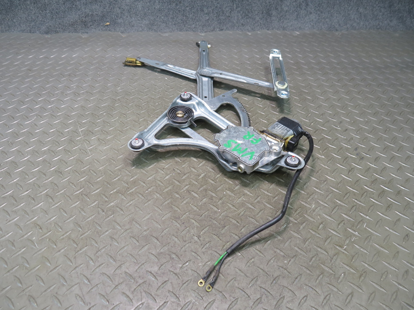 86-91 Mercedes W126 560SEL Sedan Front Right Door Window Regulator w Motor OEM