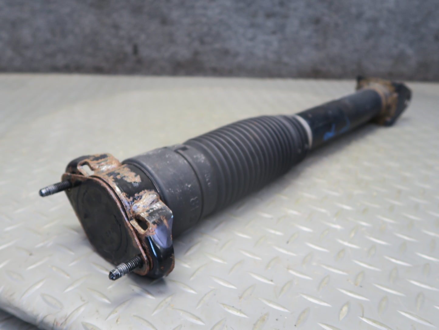 2013-2019 Mercedes X166 GLS450 Rear Left & Right Side Shock Strut Absorber Set