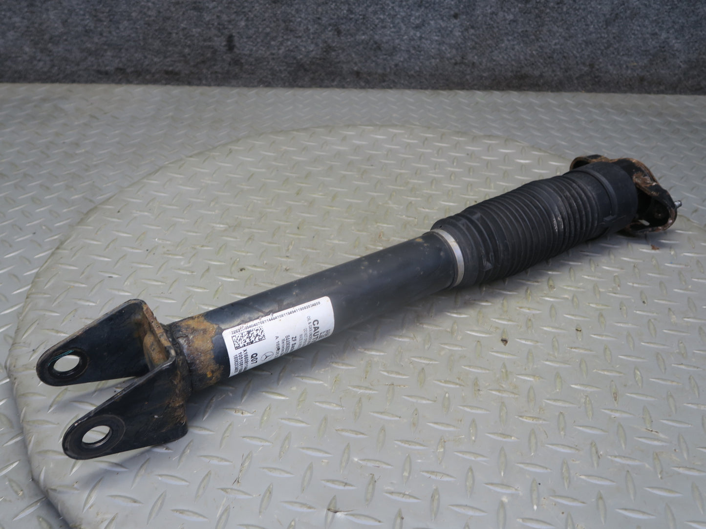 2013-2019 Mercedes X166 GLS450 Rear Left & Right Side Shock Strut Absorber Set