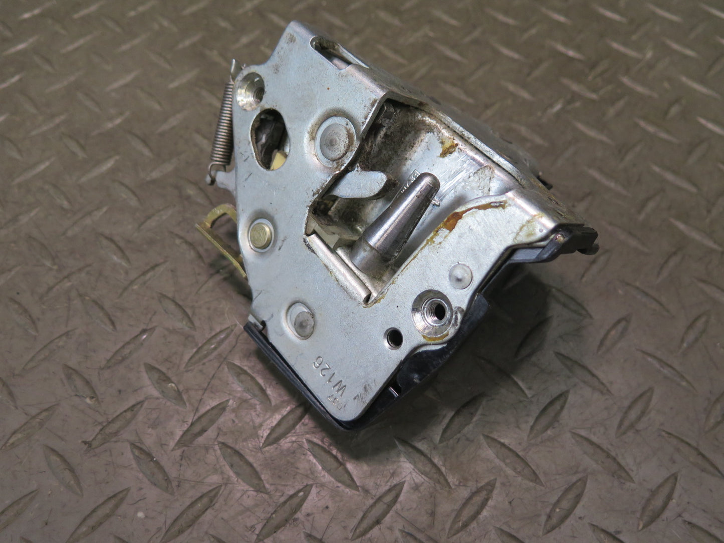 86-91 Mercedes W126 560SEL Front Right Door Lock Latch OEM