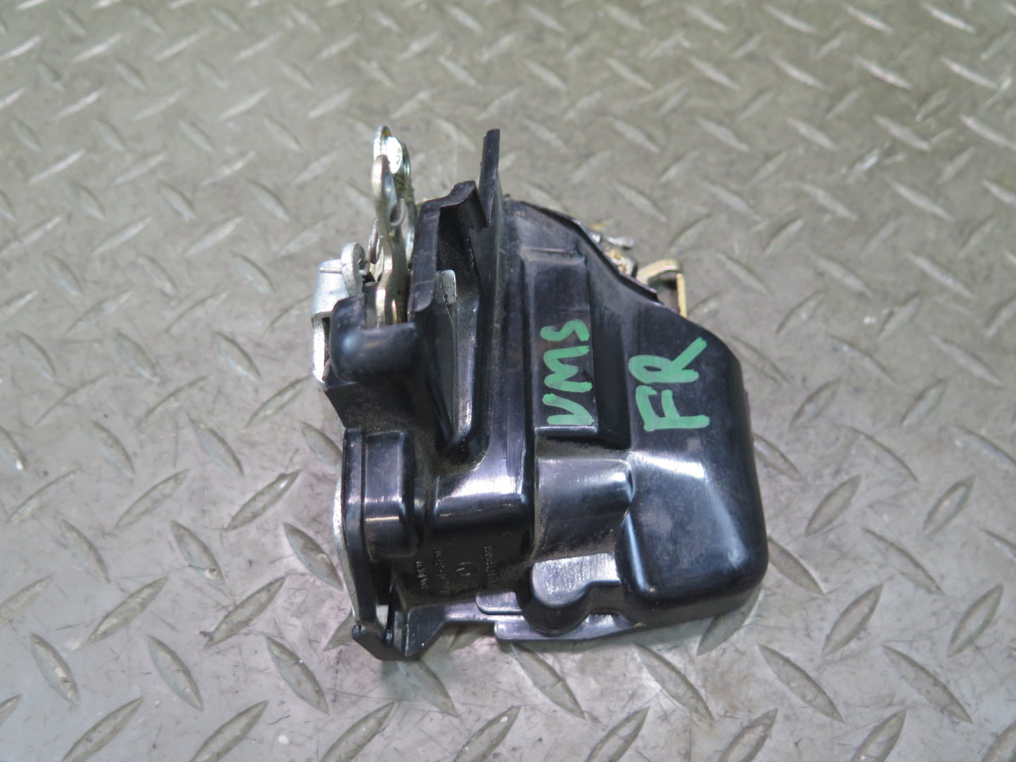 86-91 Mercedes W126 560SEL Front Right Door Lock Latch OEM