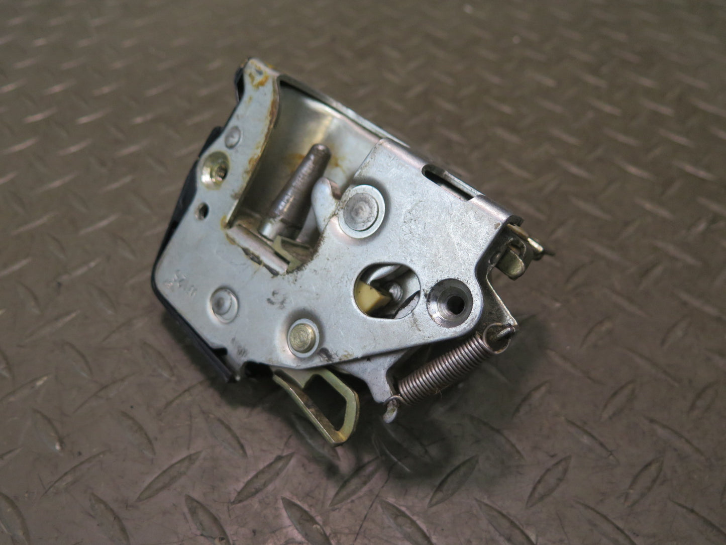 86-91 Mercedes W126 560SEL Front Left Door Lock Latch 1237230108 OEM