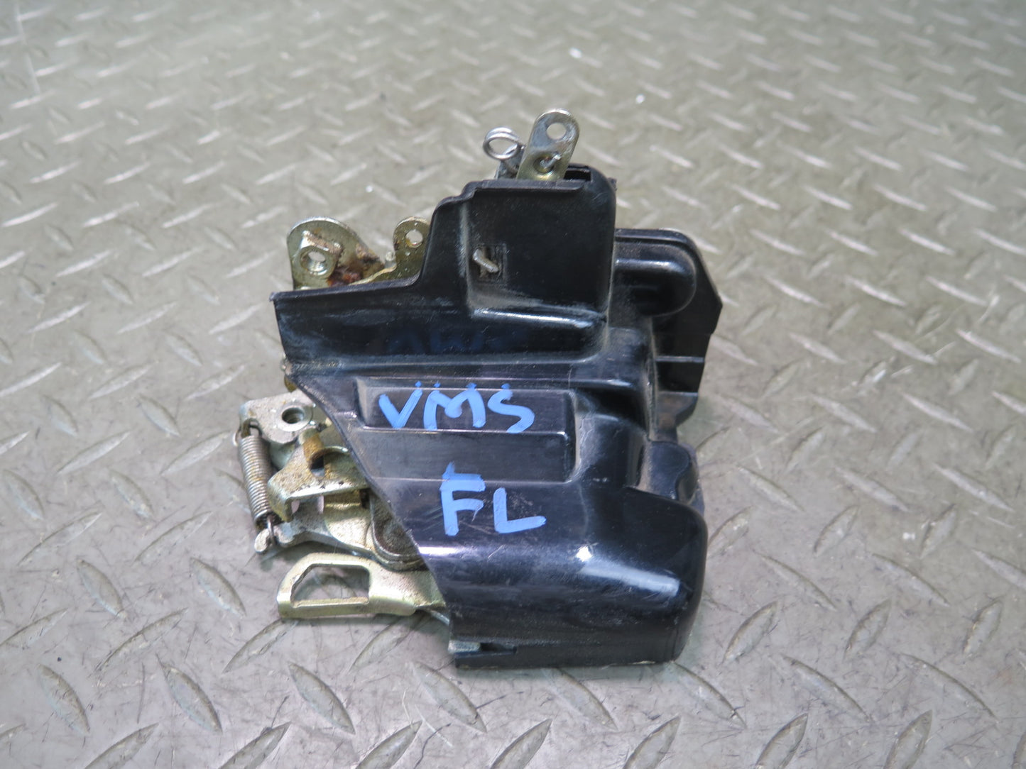86-91 Mercedes W126 560SEL Front Left Door Lock Latch 1237230108 OEM