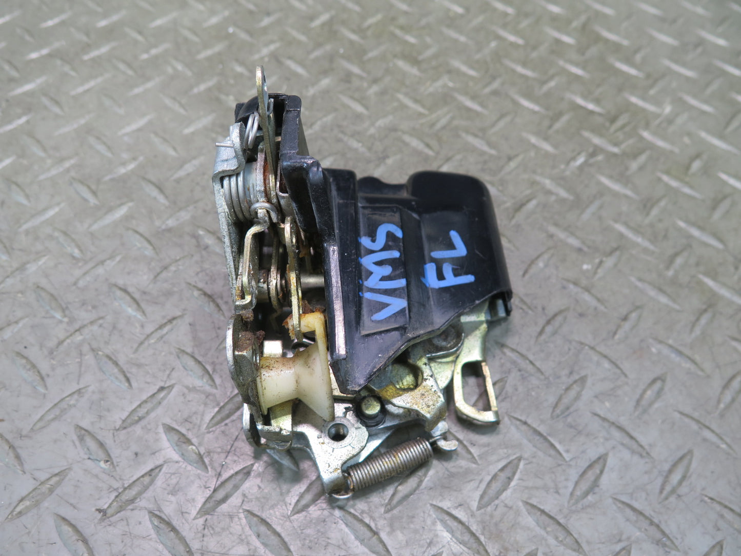 86-91 Mercedes W126 560SEL Front Left Door Lock Latch 1237230108 OEM