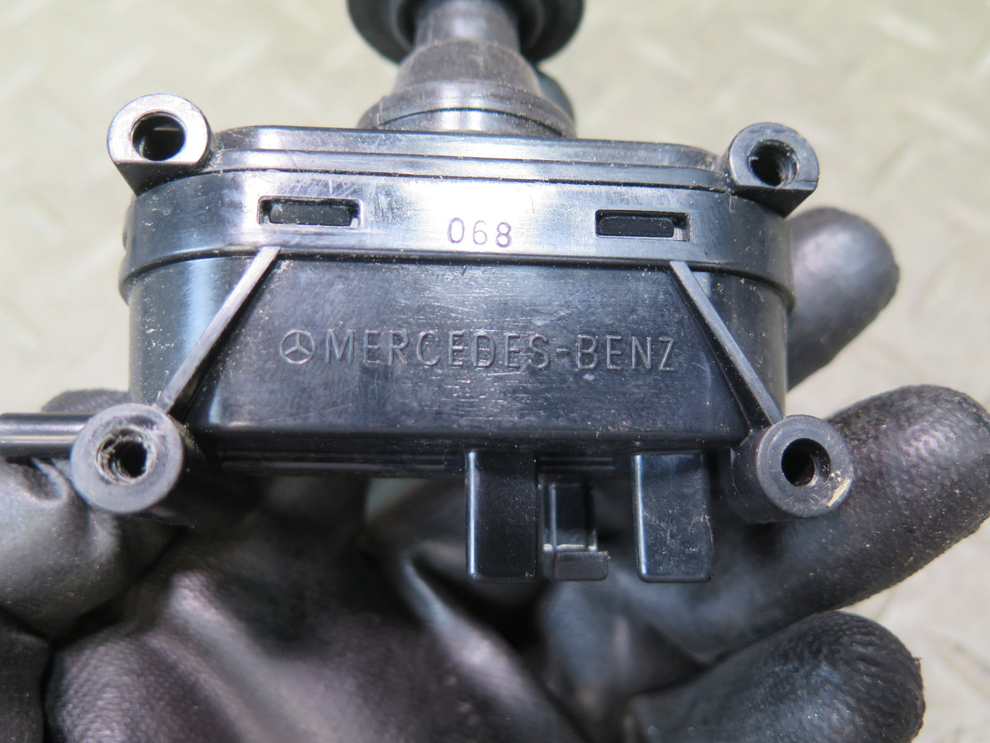 86-91 Mercedes W126 560SEL Sedan Set of 4 Front & Rear Door Lock Actuator OEM