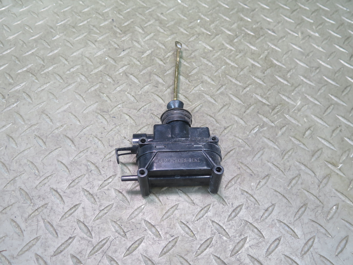 86-91 Mercedes W126 560SEL Sedan Set of 4 Front & Rear Door Lock Actuator OEM