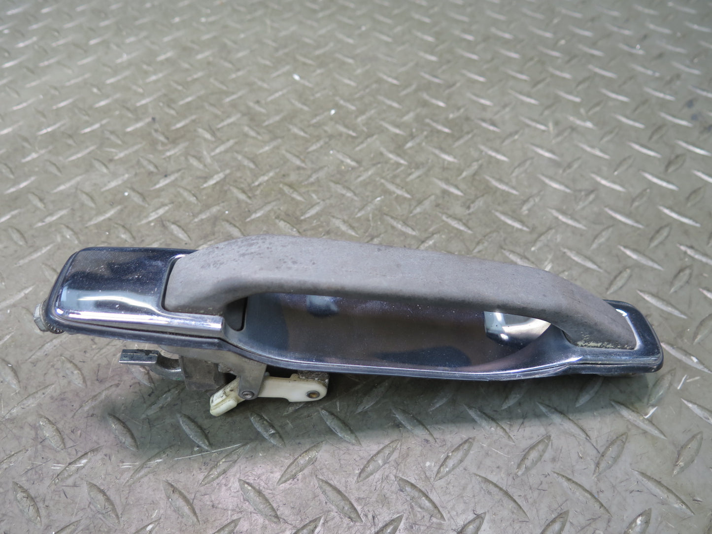 86-91 Mercedes W126 560SEL Sedan Rear Left & Right Door Exterior Handle Set OEM