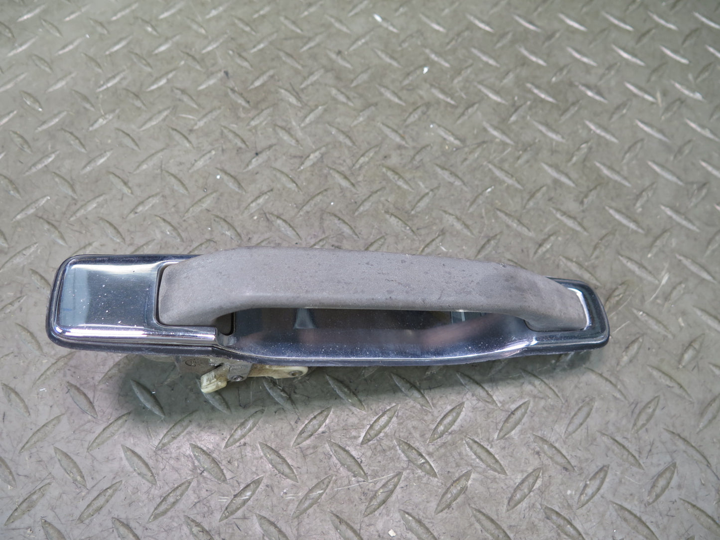 86-91 Mercedes W126 560SEL Sedan Rear Left & Right Door Exterior Handle Set OEM