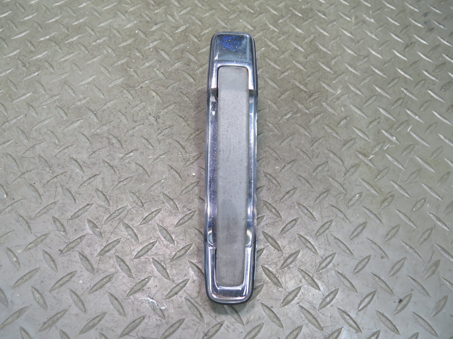 86-91 Mercedes W126 560SEL Sedan Rear Left & Right Door Exterior Handle Set OEM