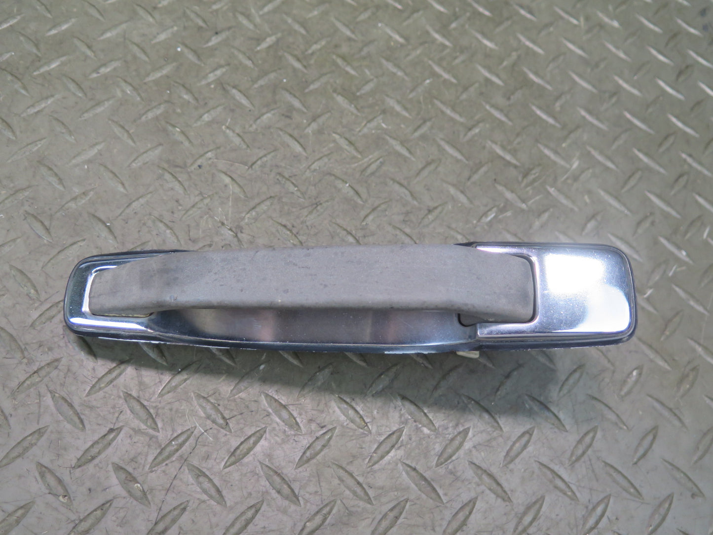 86-91 Mercedes W126 560SEL Sedan Rear Left & Right Door Exterior Handle Set OEM