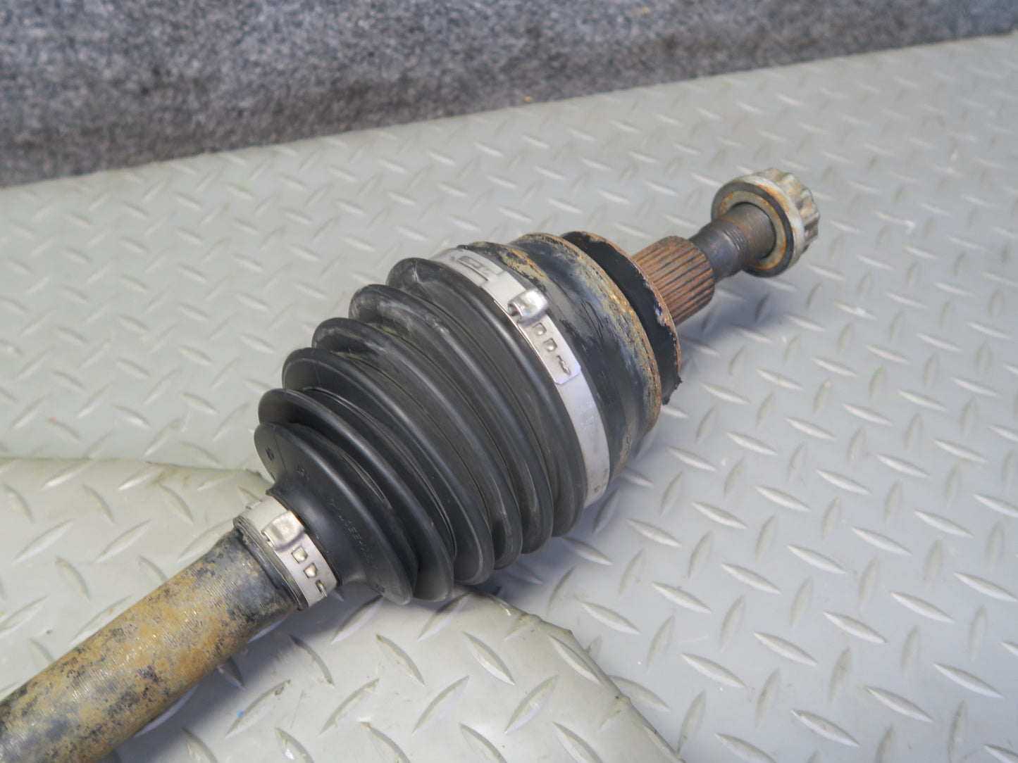 2017-2019 Mercedes X166 GLS450 Front right Pass Side Axle Shaft Halfshaft
