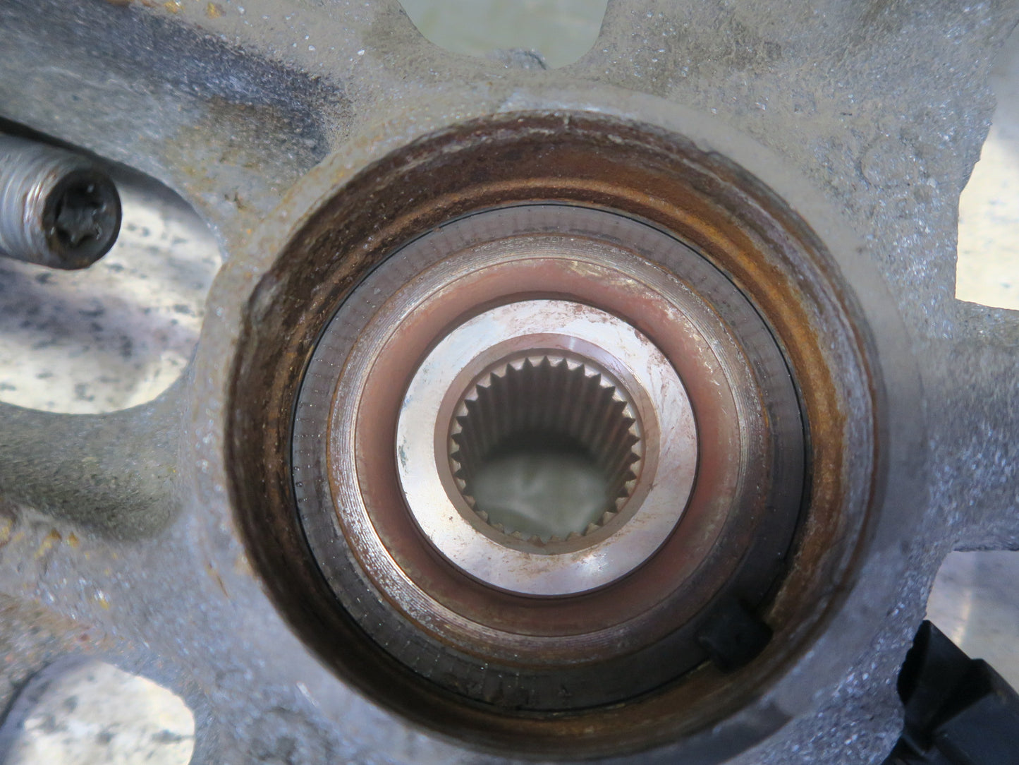 2013-2019 Mercedes X166 GLS450 Rear Right Pass Side Spindle Knuckle Wheel Hub
