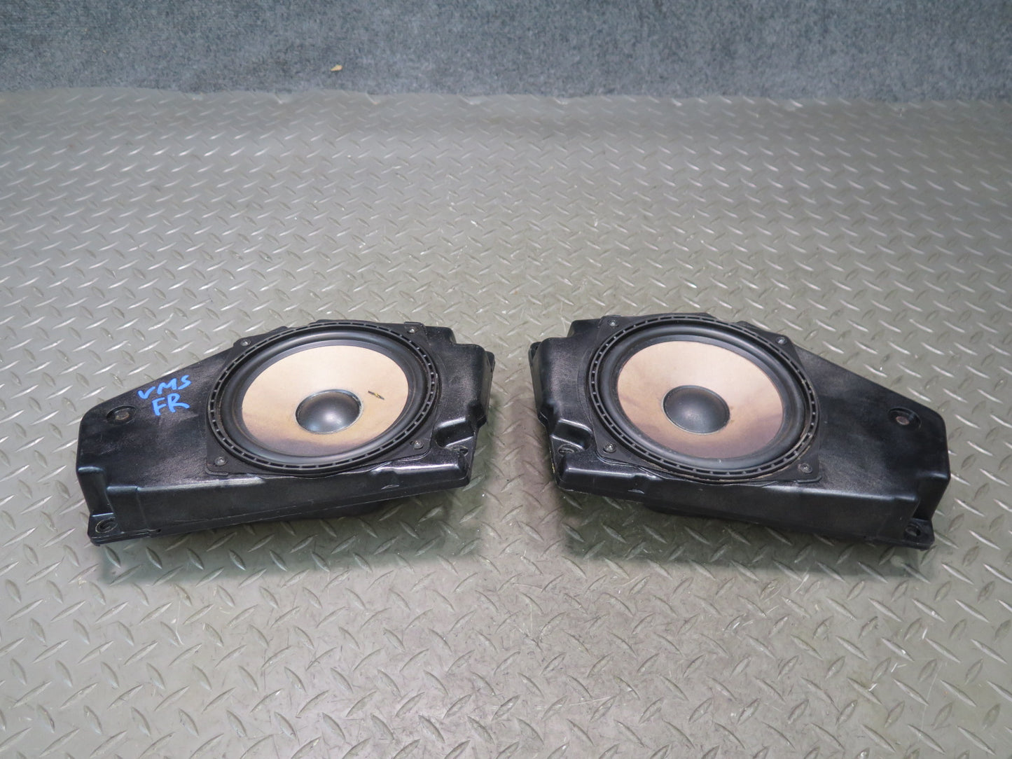 86-91 Mercedes W126 560SEL Set of 2 Front Left & Right Door Audio Speaker OEM