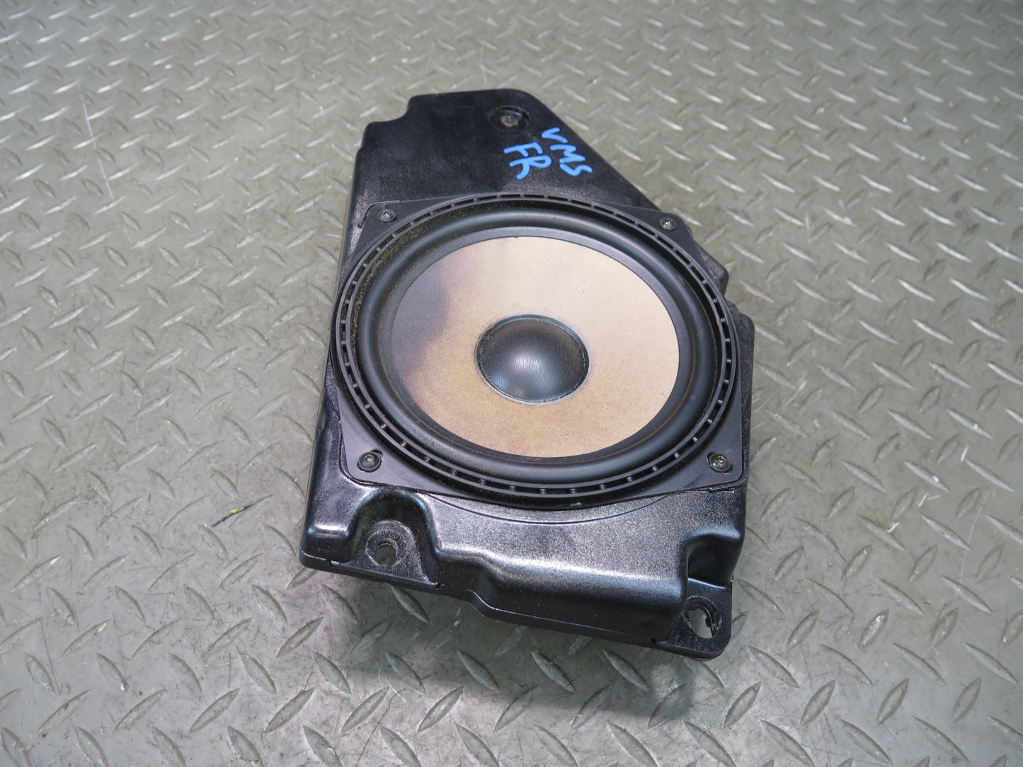 86-91 Mercedes W126 560SEL Set of 2 Front Left & Right Door Audio Speaker OEM