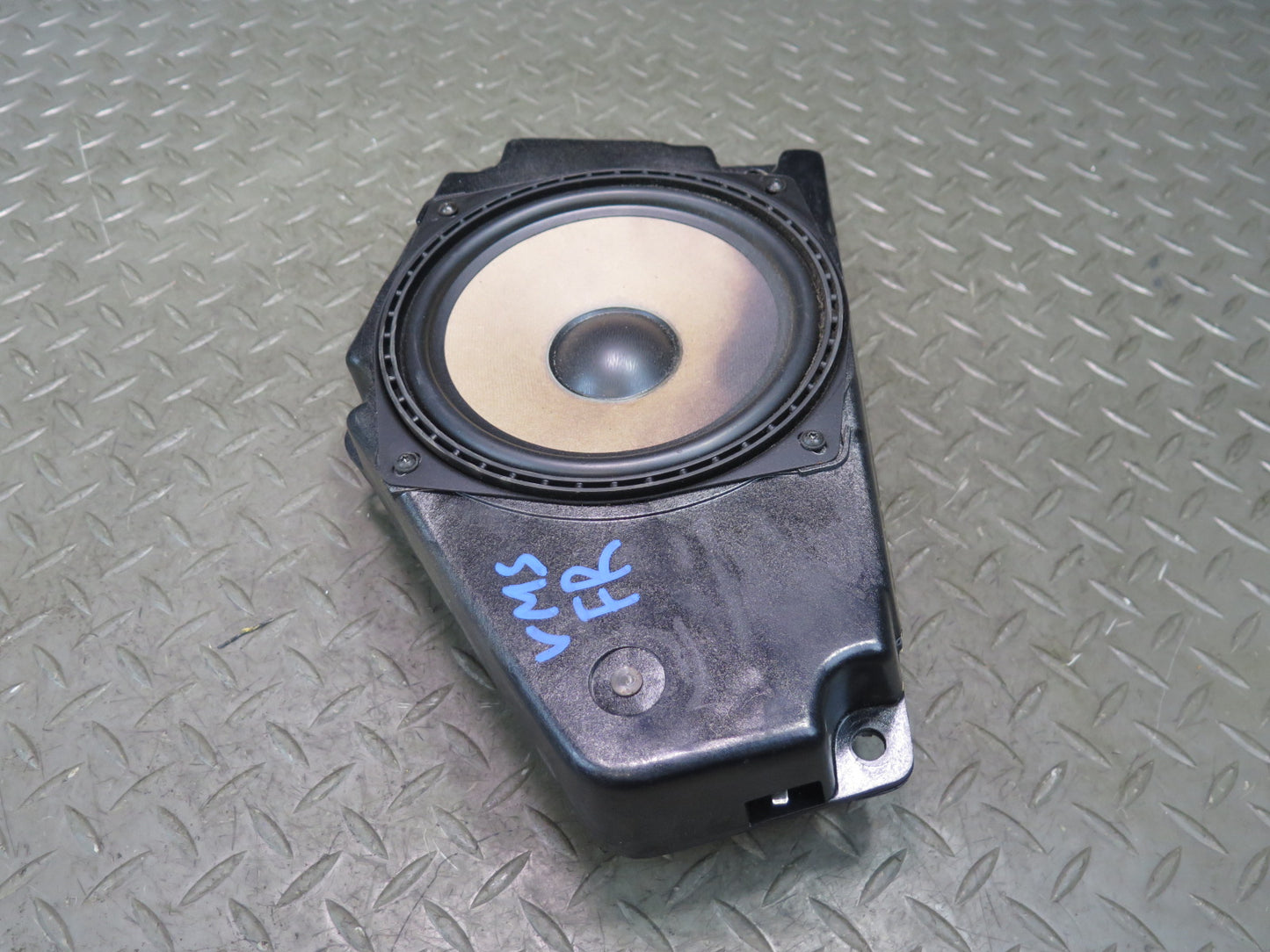 86-91 Mercedes W126 560SEL Set of 2 Front Left & Right Door Audio Speaker OEM