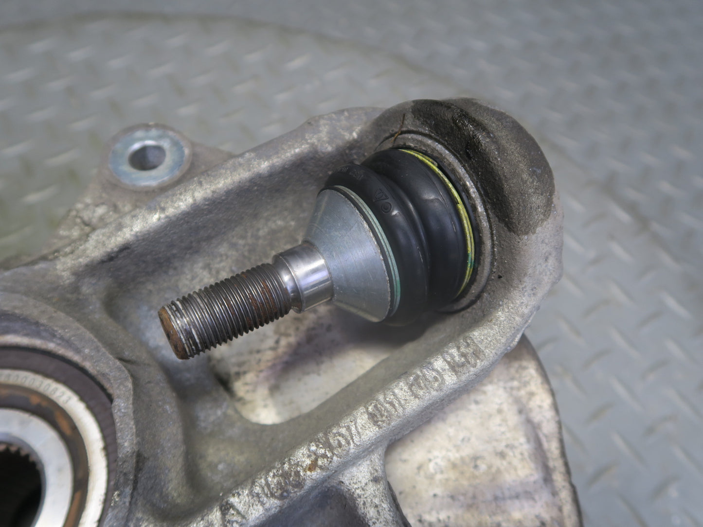 2013-2019 Mercedes X166 GLS450 Rear Left Driver Side Spindle Knuckle Wheel Hub