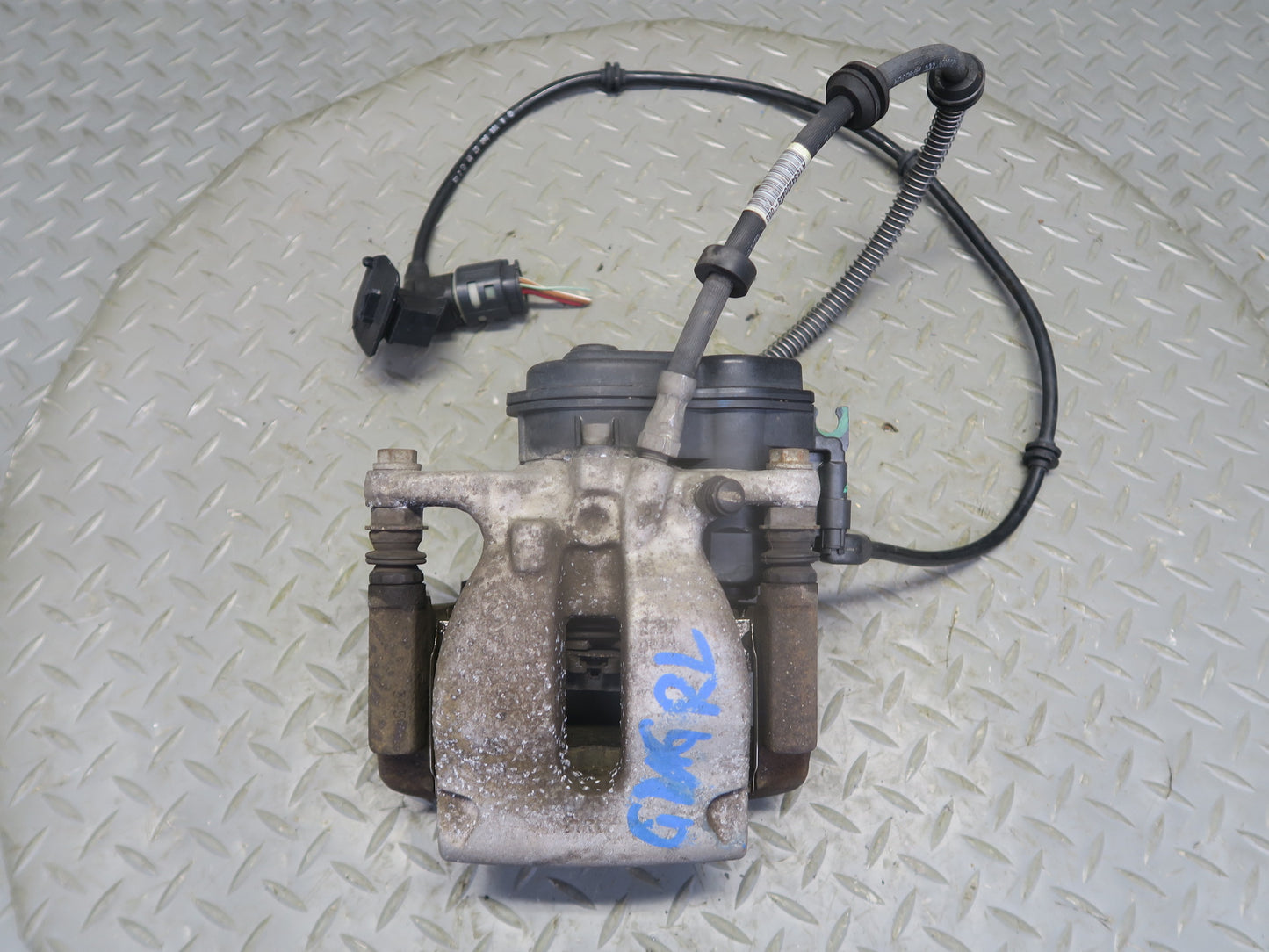 2013-2019 Mercedes X166 GLS450 Rear Left & Right Side Brake Caliper Set of 2