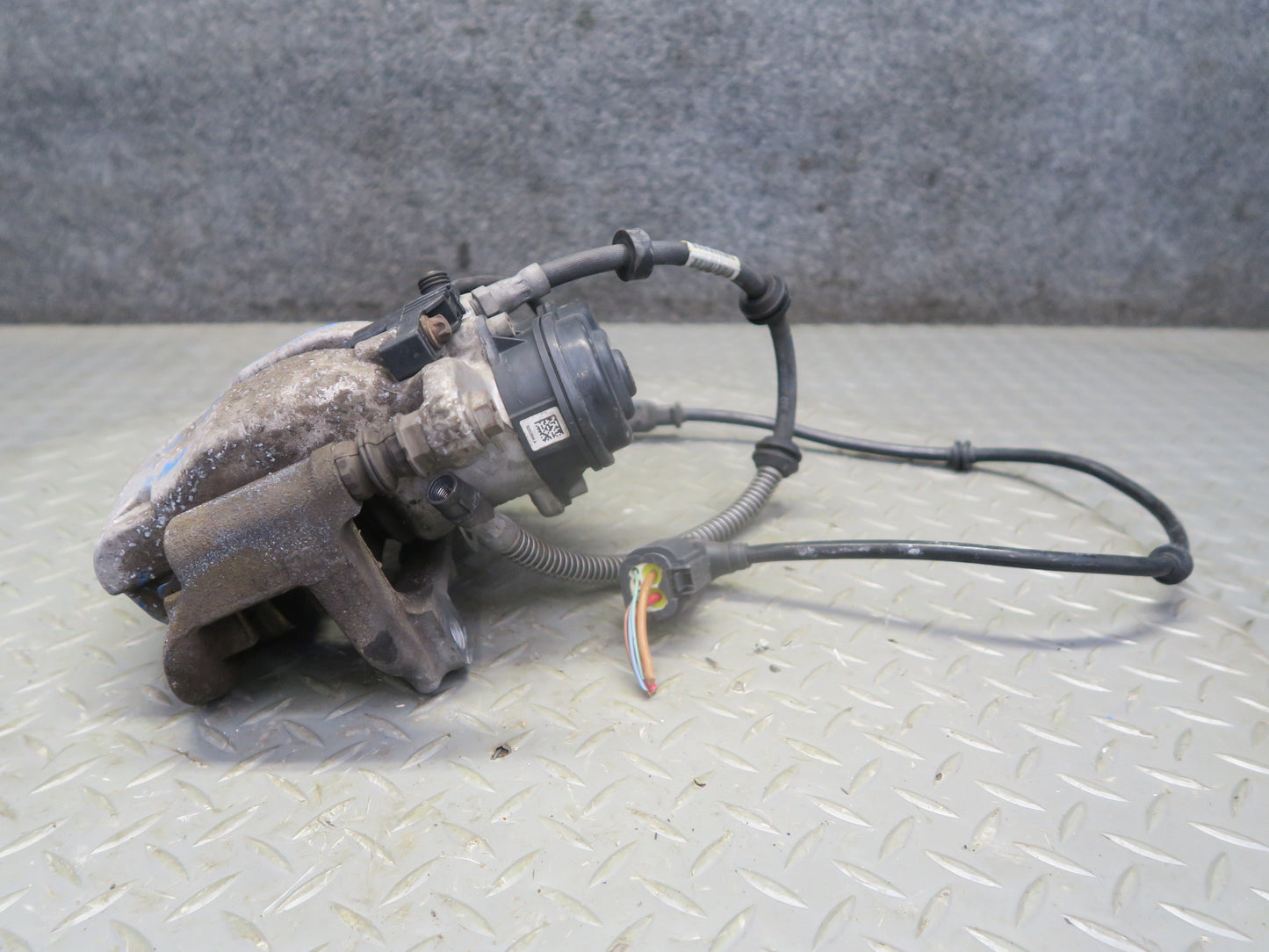 2013-2019 Mercedes X166 GLS450 Rear Left & Right Side Brake Caliper Set of 2