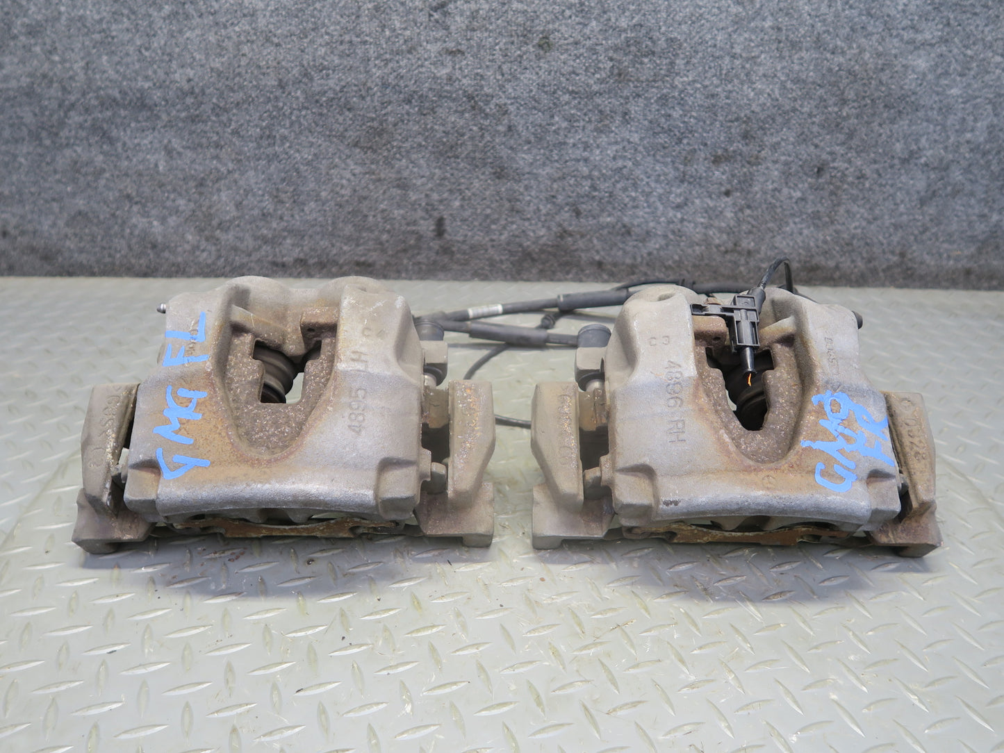 2013-2019 Mercedes X166 GLS450 Front Left & Right Side Brake Caliper Set of 2