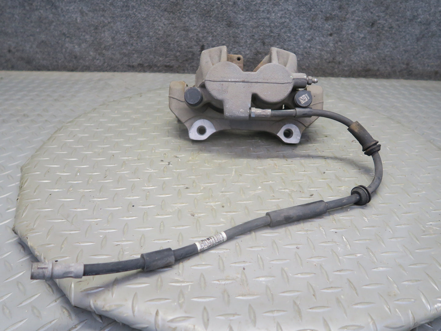 2013-2019 Mercedes X166 GLS450 Front Left & Right Side Brake Caliper Set of 2