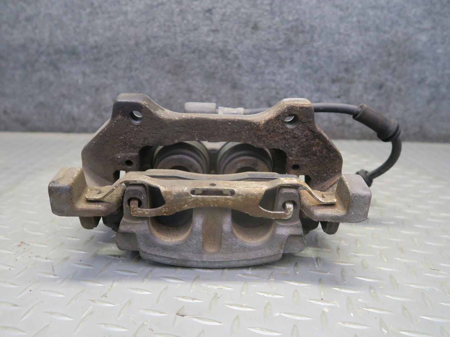 2013-2019 Mercedes X166 GLS450 Front Left & Right Side Brake Caliper Set of 2
