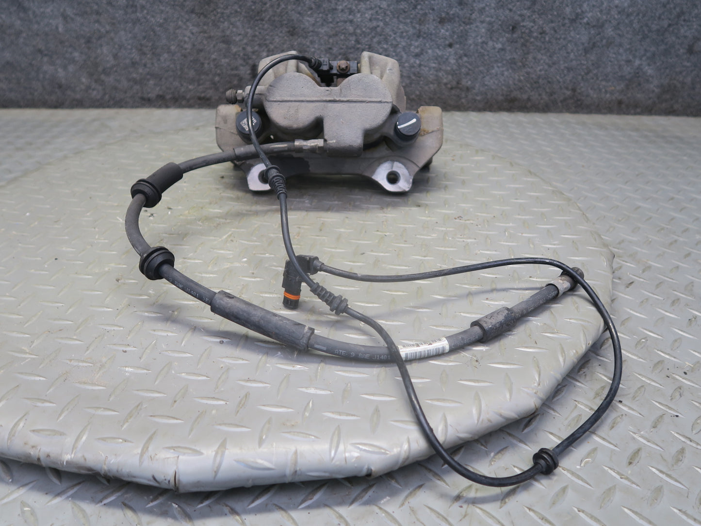 2013-2019 Mercedes X166 GLS450 Front Left & Right Side Brake Caliper Set of 2