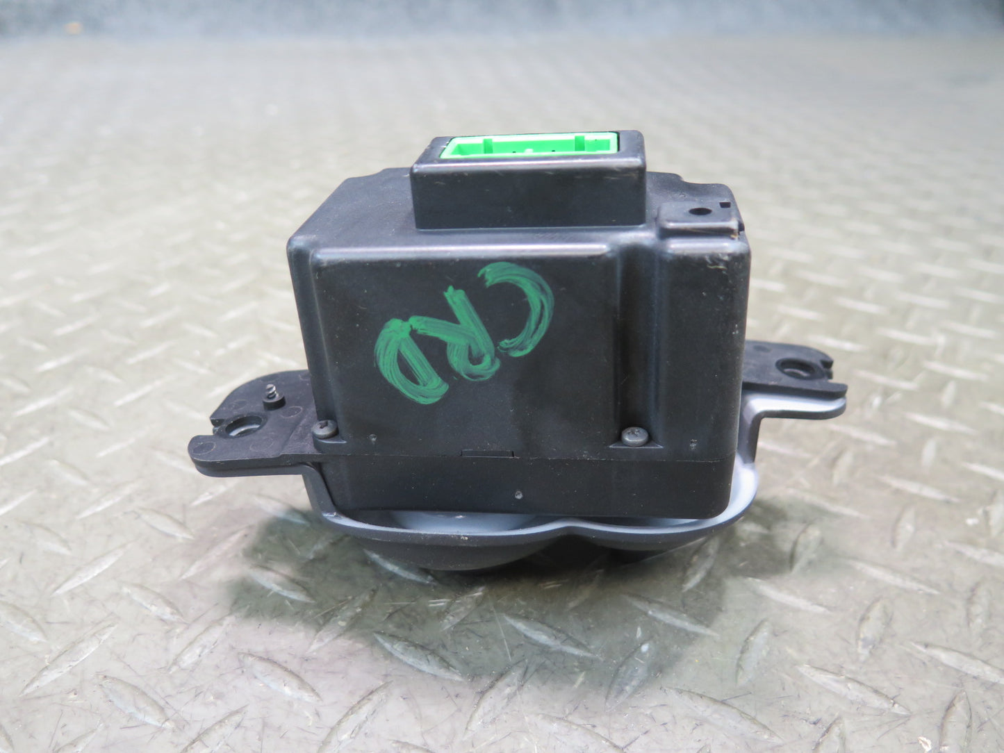 03-06 Chevrolet SSR Dashboard Dash Left Headlight Control Switch OEM