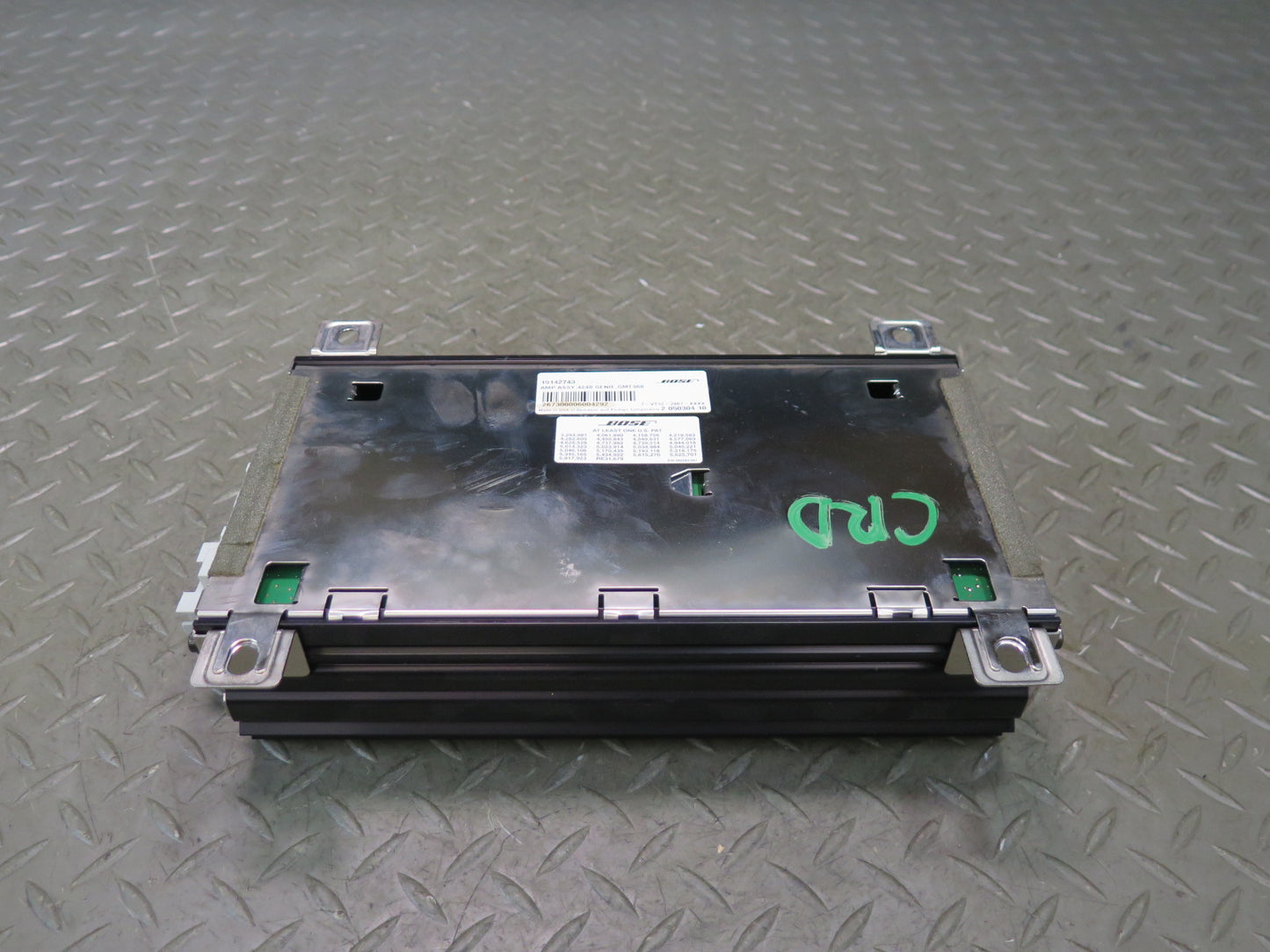 03-06 Chevrolet SSR Bose Radio Speaker Amplifier 15142743 OEM