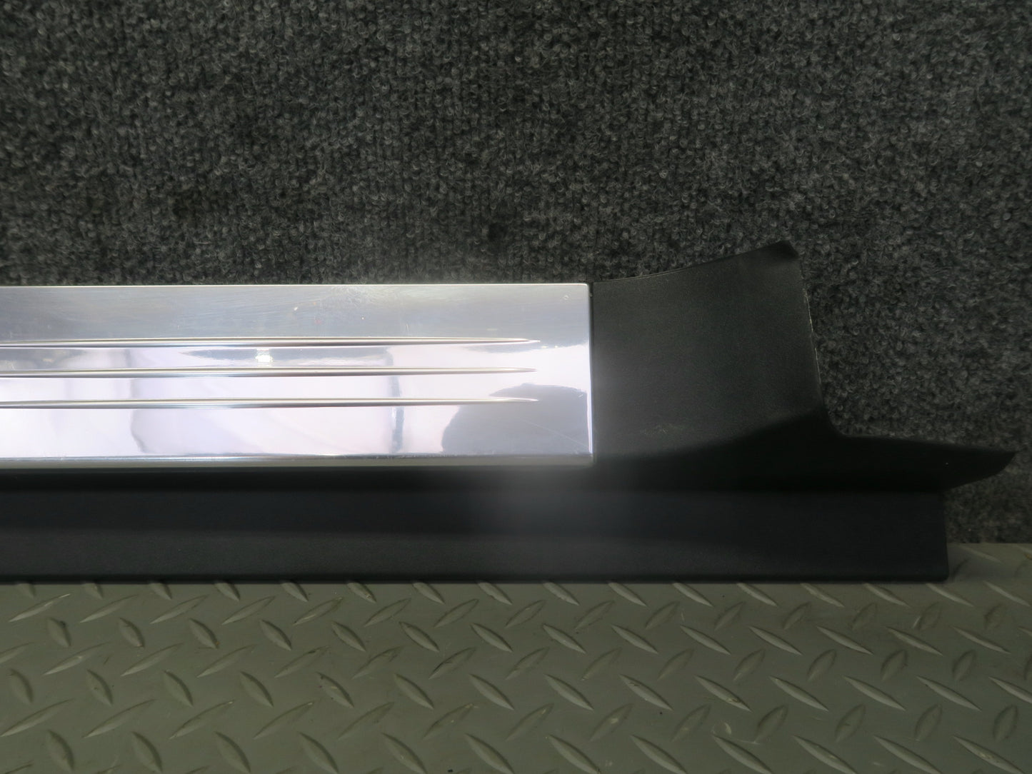03-12 Mercedes R230 Sl-class Set of 2 Outer Door Scuff Sill Plate Trim Cover OEM