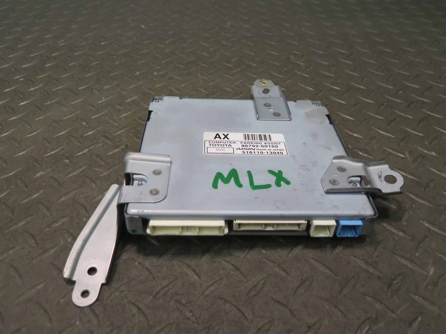 2008-2010 Lexus URJ201L LX570 Park Assist Control Module Unit 86792-60160