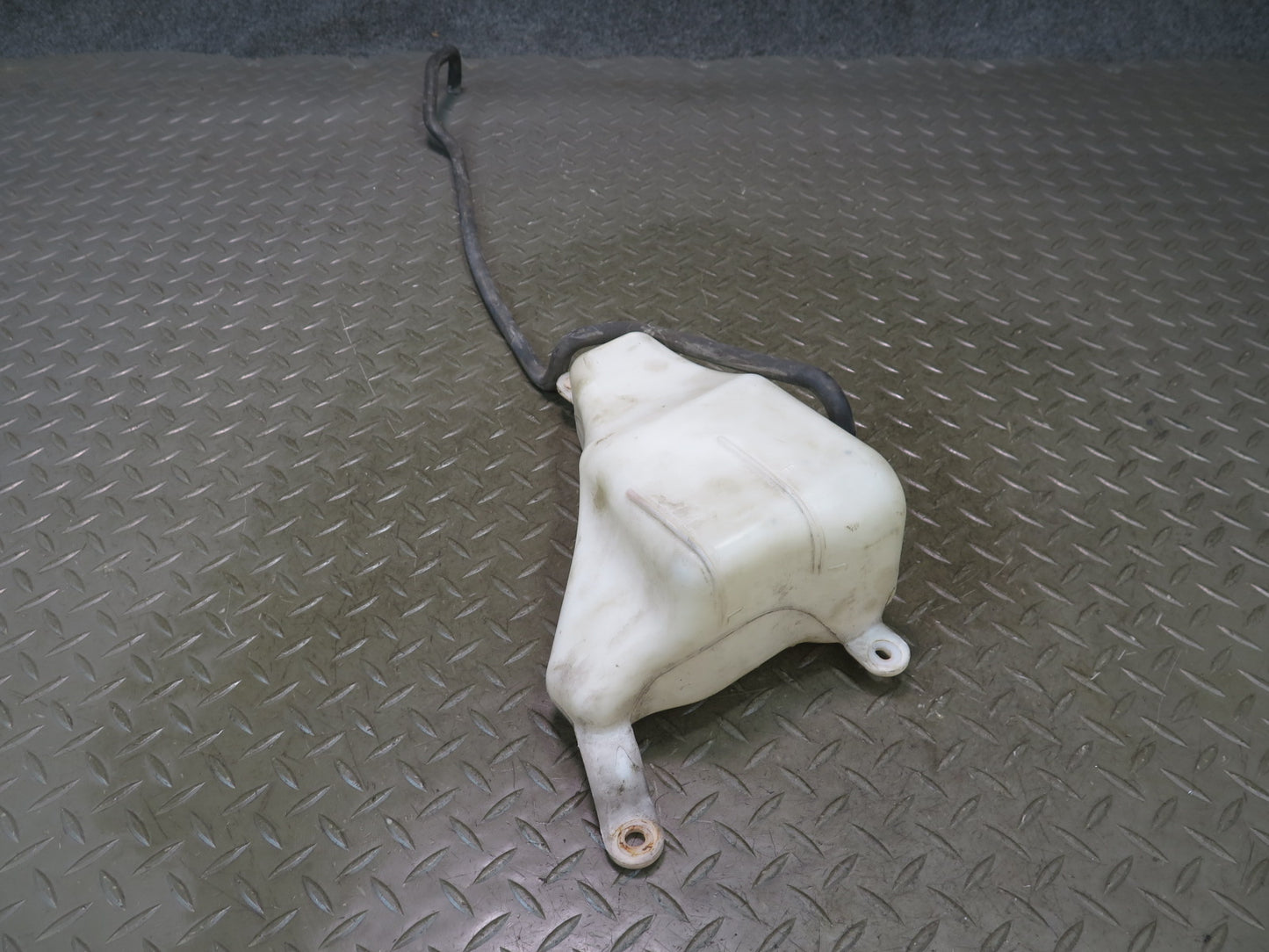 2003-2009 Lexus GX470 Engine Coolant Expansion Overflow Reservoir Tank